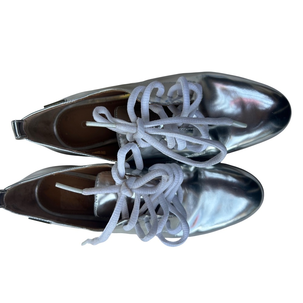 Calvin‎ Klein Oxfords Women's Size 7 Silver Good Metallic Mirror Finish